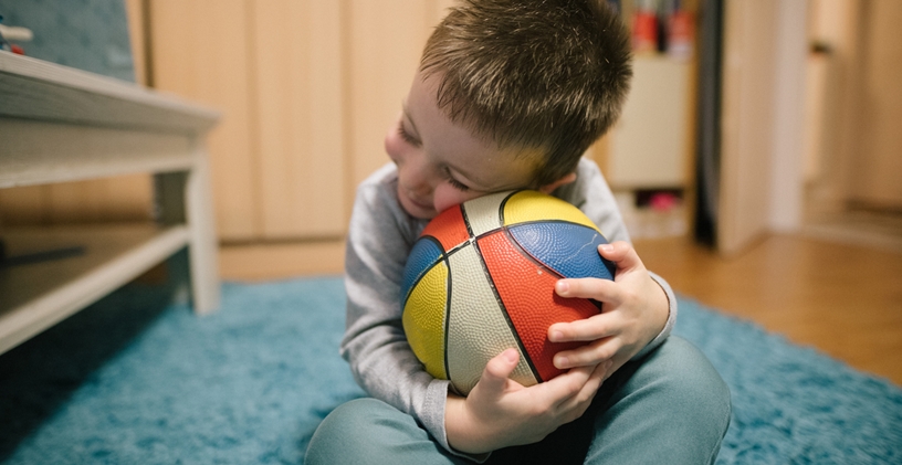 Dil Bozukluğu Olan Çocukların Fiziksel Mesafeyi ve Sosyal Bağlantıyı Sürdürmelerinin 10 Yolu