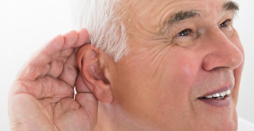 İşitme Kaybı İletişimi Nasıl Etkiliyor?