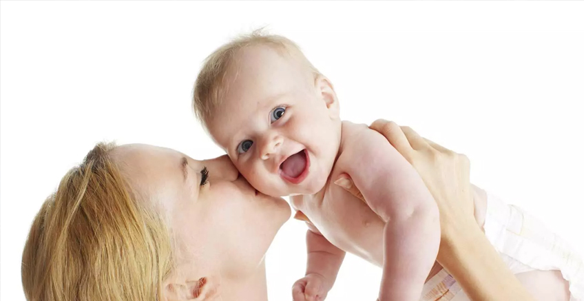 Bebek ve Anne Arasındaki Cilt Temasının 7 Faydası