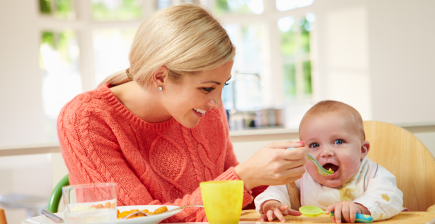 Bebeğime Ne Zaman Katı Yiyecekler Yedirebilirim?