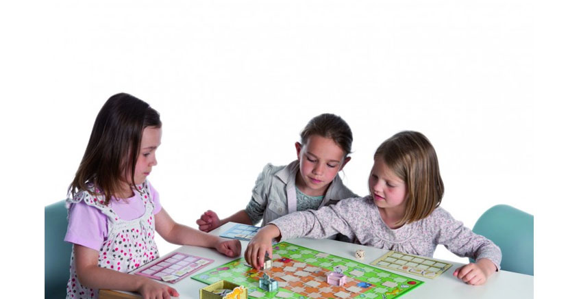 KLAPPER-KNABBER-MAUS: Yiyecek Arayan Fareler