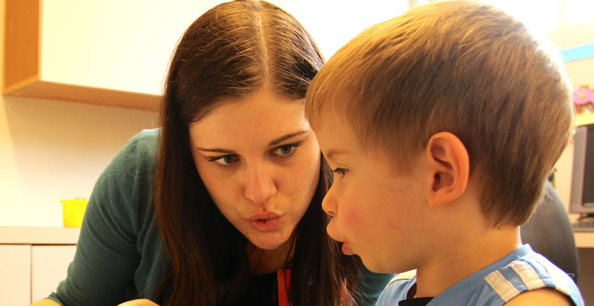 Gecikmiş Konuşma mı yoksa Dil Problemi mi?