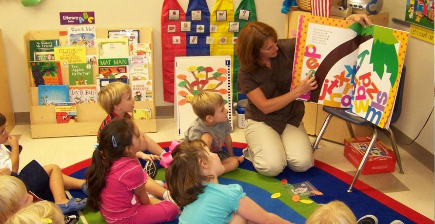 Bana Bir Hikaye Anlatın: Hikaye Anlatma Teknikleriyle Okur Yazarlık Geliştirme