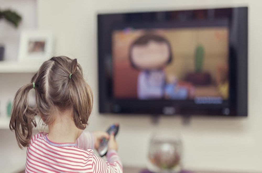 Eğitici TV ve Uygulamalar Çocuklarda Dil Gelişimini Nasıl Etkiliyor?