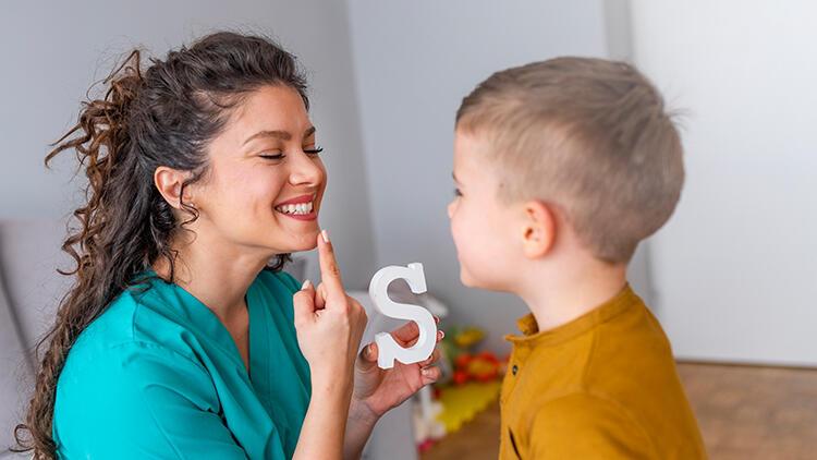 Pelteklik (Sigmatizm) : Nedenleri ve Tedavisi